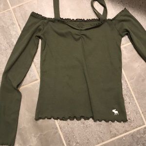 Cropped green longsleeved